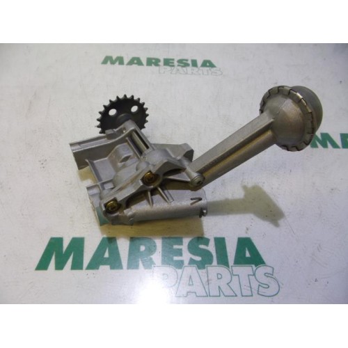 Renault - Kangoo - Oil pump