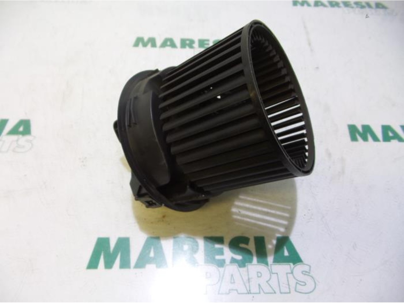 Renault - Clio - Heating and ventilation fan motor