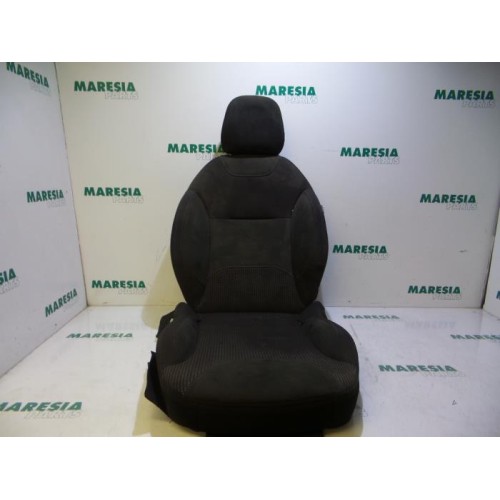 Citroen - C3 - Sitz Verkleidung links