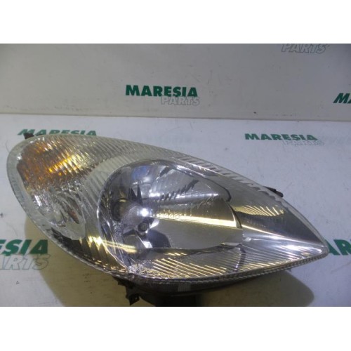 Citroen - Picasso - Headlight, right