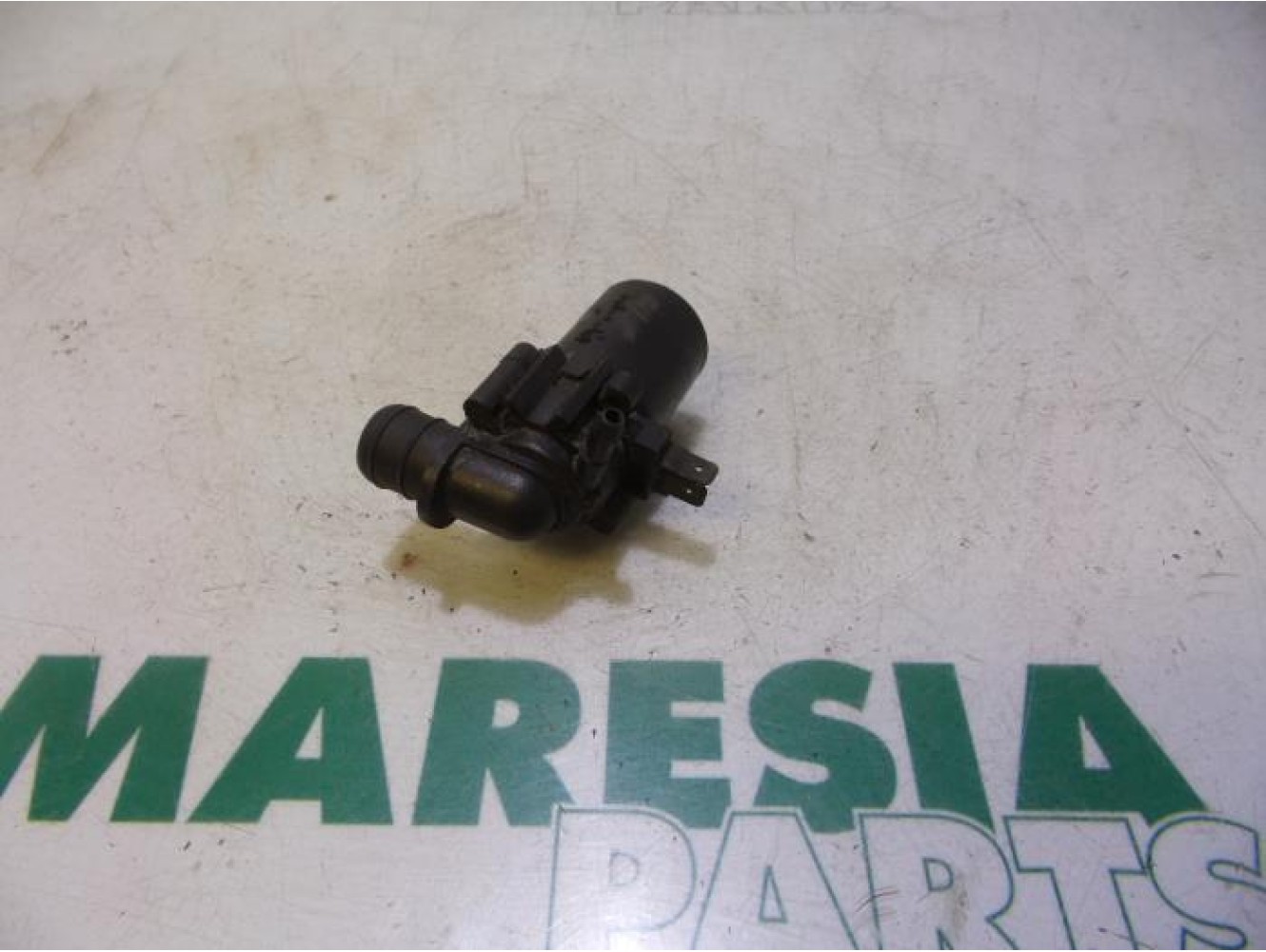 Peugeot - 205 - Scheibensprüherpumpe vorne