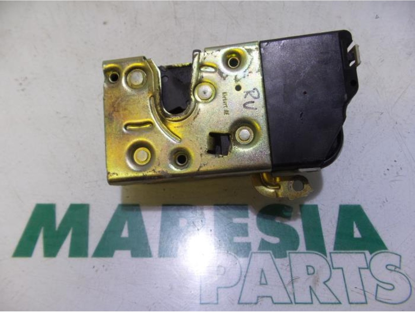 Citroen - C5 - Front door lock mechanism 4-door, right