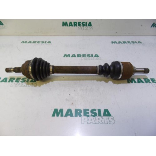 Citroen - C5 - Aandrijfas links-voor