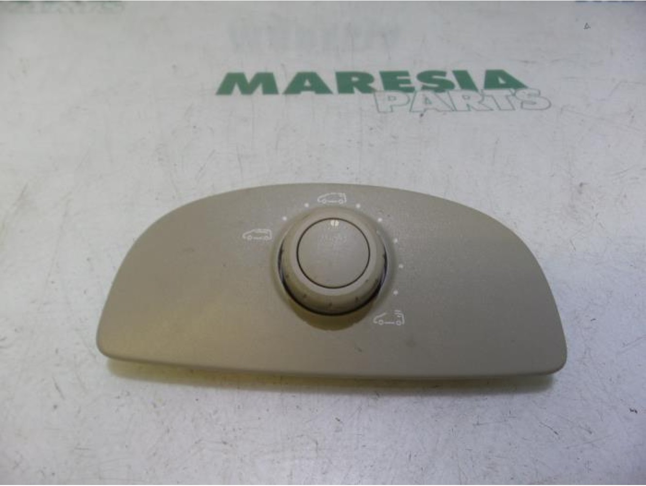 Miscellaneous - Miscellaneous - Switch (miscellaneous)
