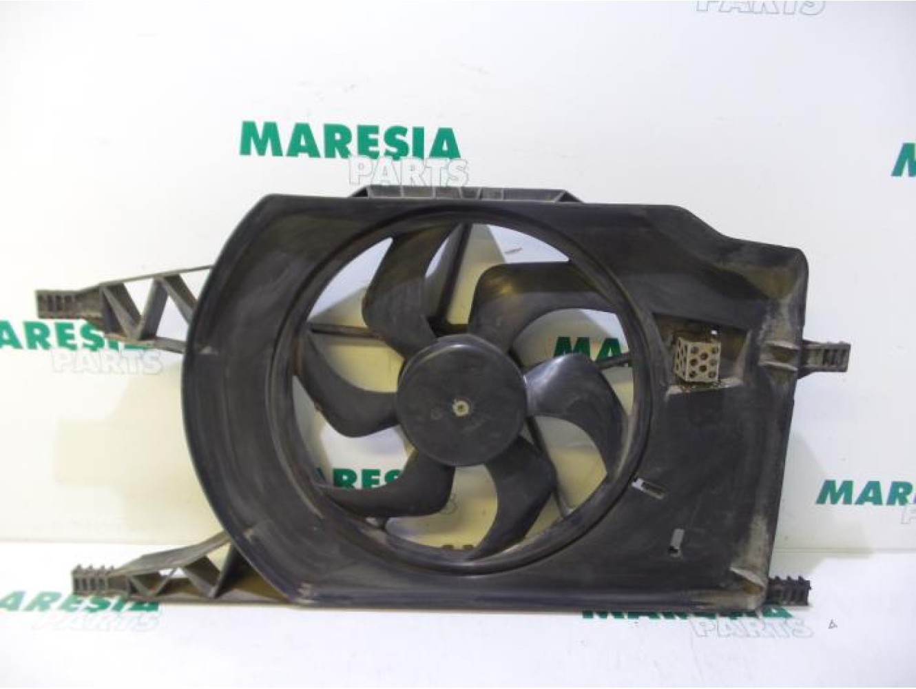 Renault - Laguna - Fan motor