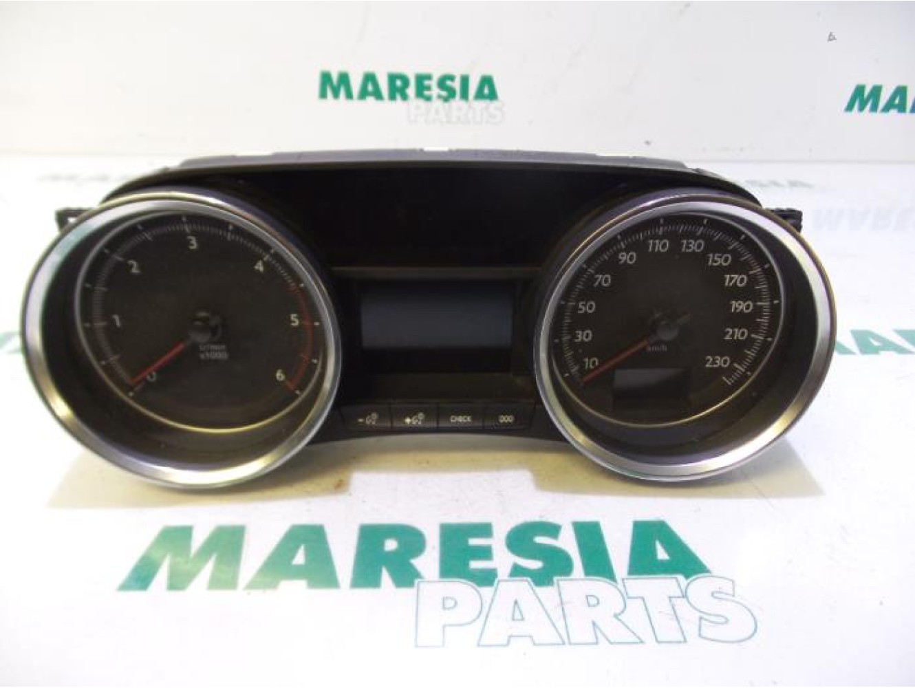 Peugeot - 508 - Instrumentenbrett