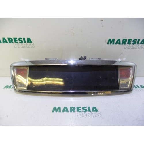 Lancia - Thesis - Reflector tail light garnish panel