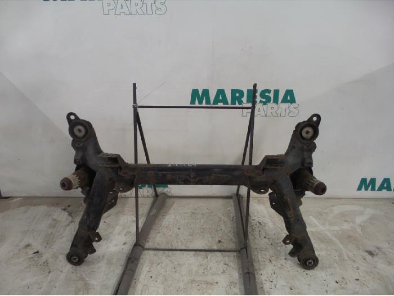 Lancia - Thesis - Träger hinten