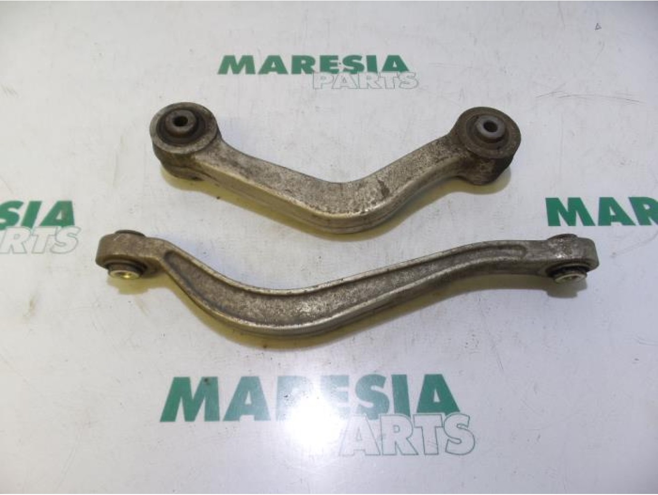 Lancia - Thesis - Lower wishbone, rear right