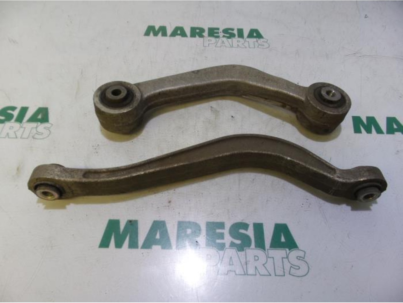 Lancia - Thesis - Querlenker unten links hinten