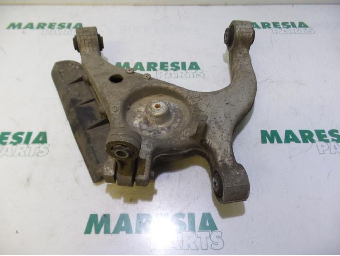 Lancia - Thesis - Querlenker rechts hinten