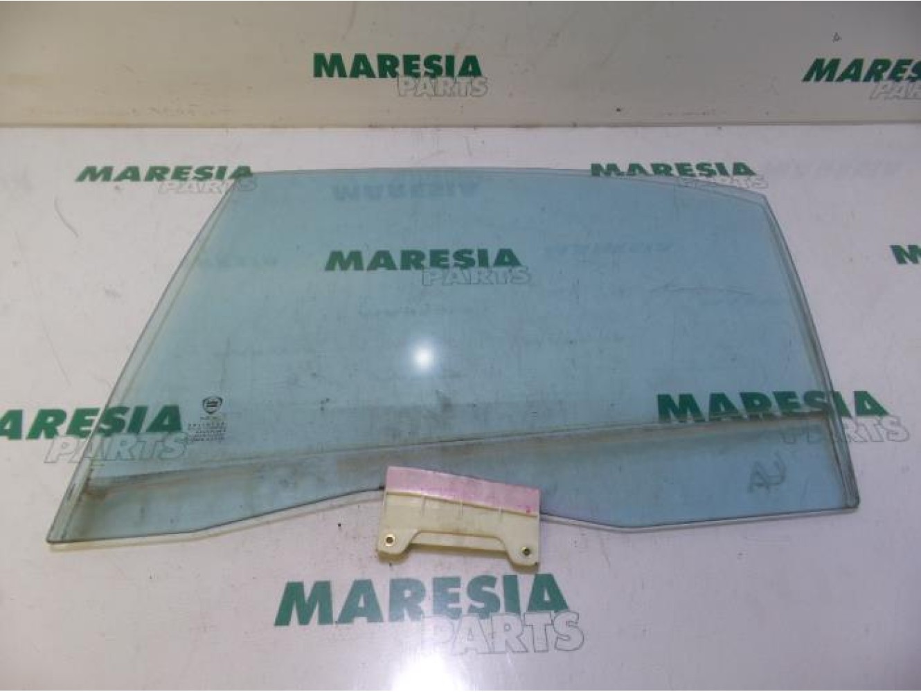 Lancia - Thesis - Portierruit 4Deurs links-achter