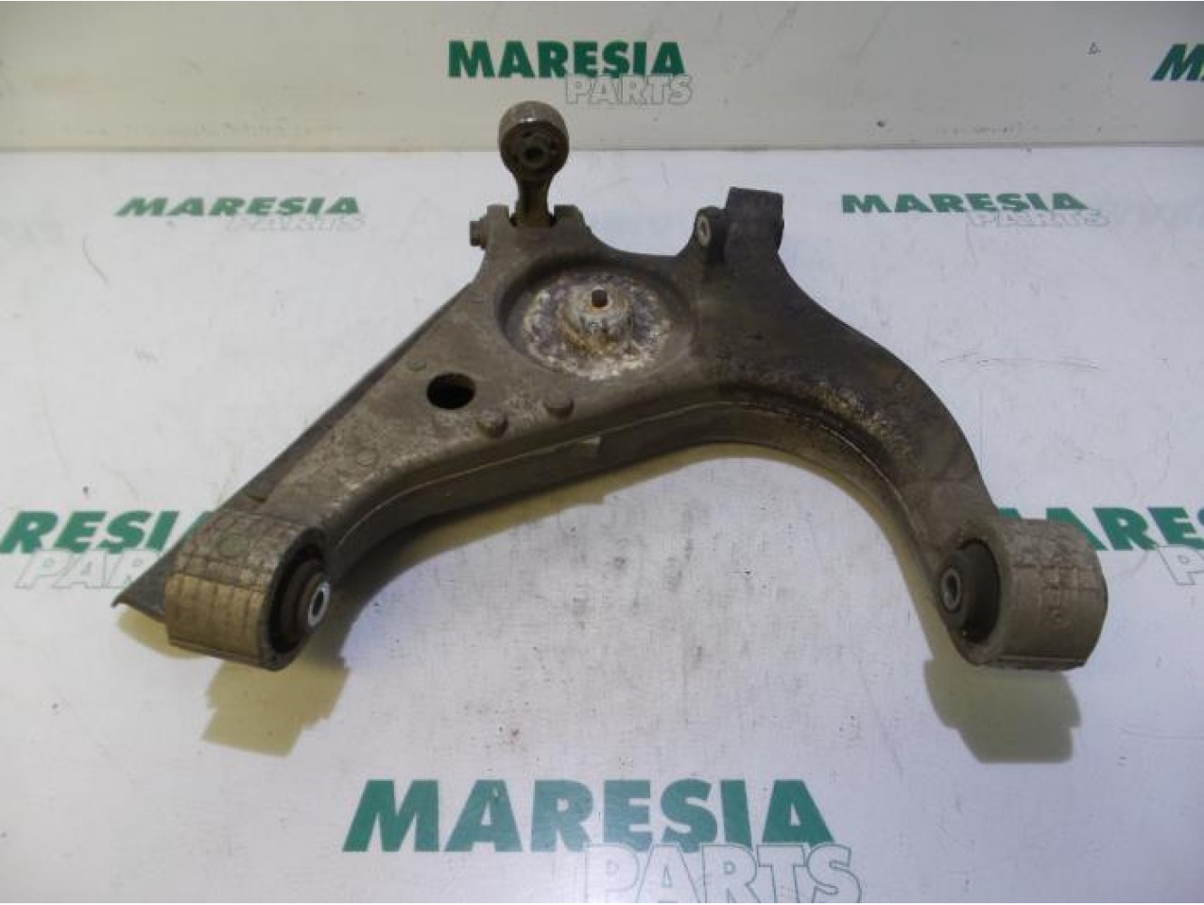 Lancia - Thesis - Rear lower wishbone, left