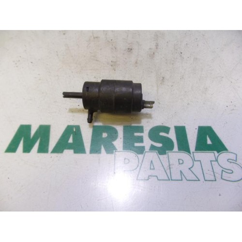 Lancia - Thesis - Pompe lave-glace avant