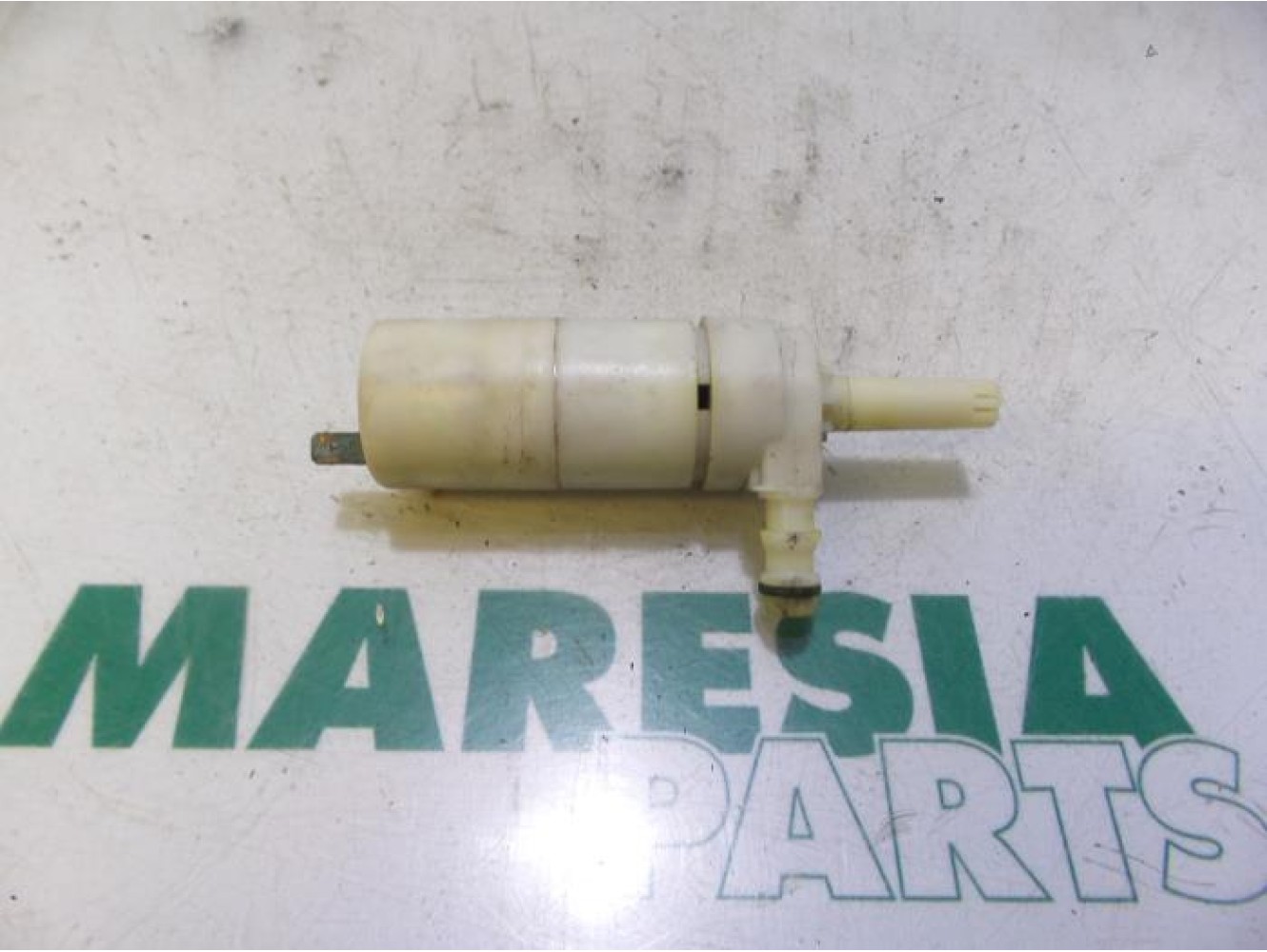 Lancia - Thesis - Windscreen washer pump