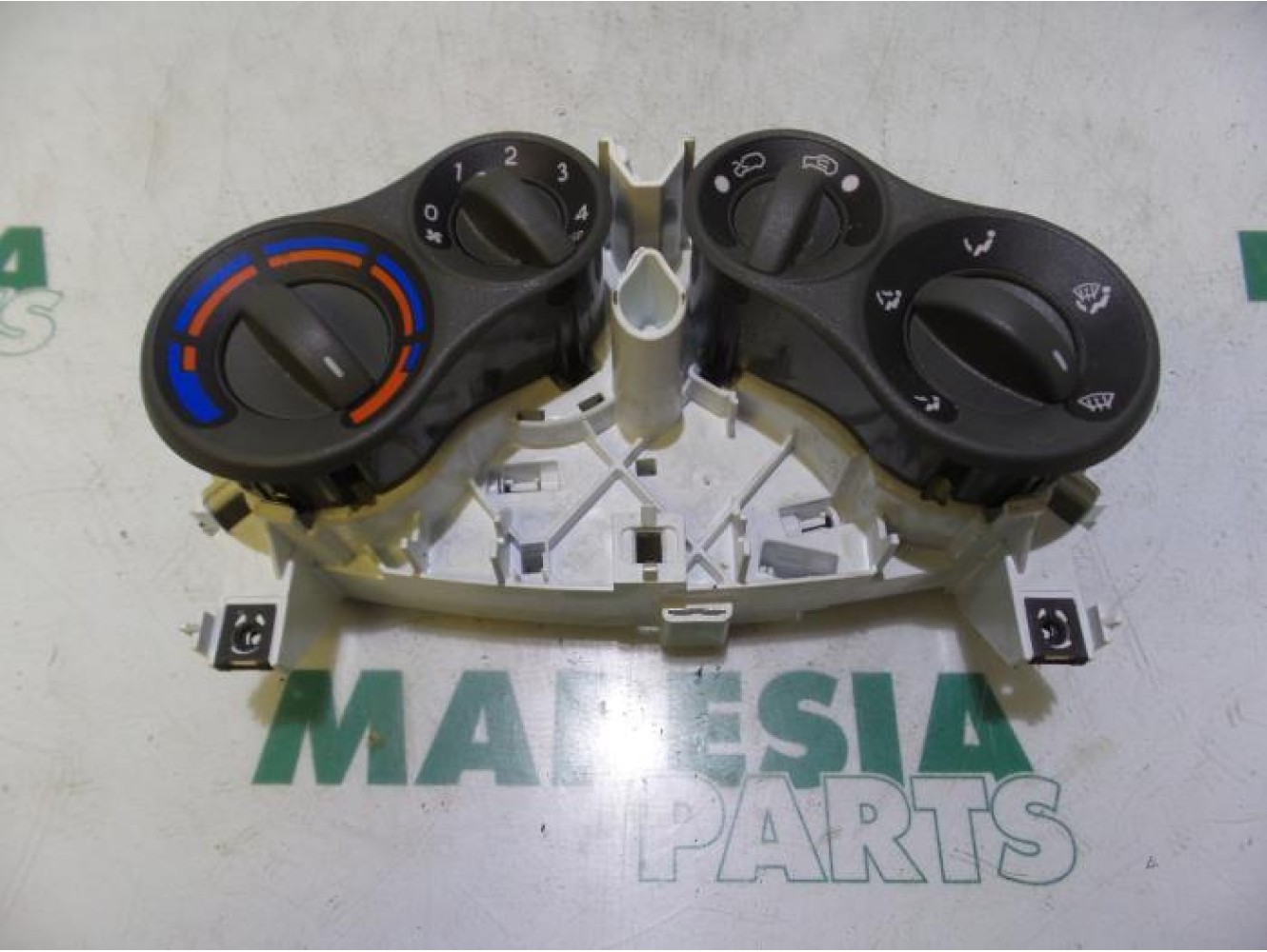 Fiat - Panda - Panneau de commandes chauffage