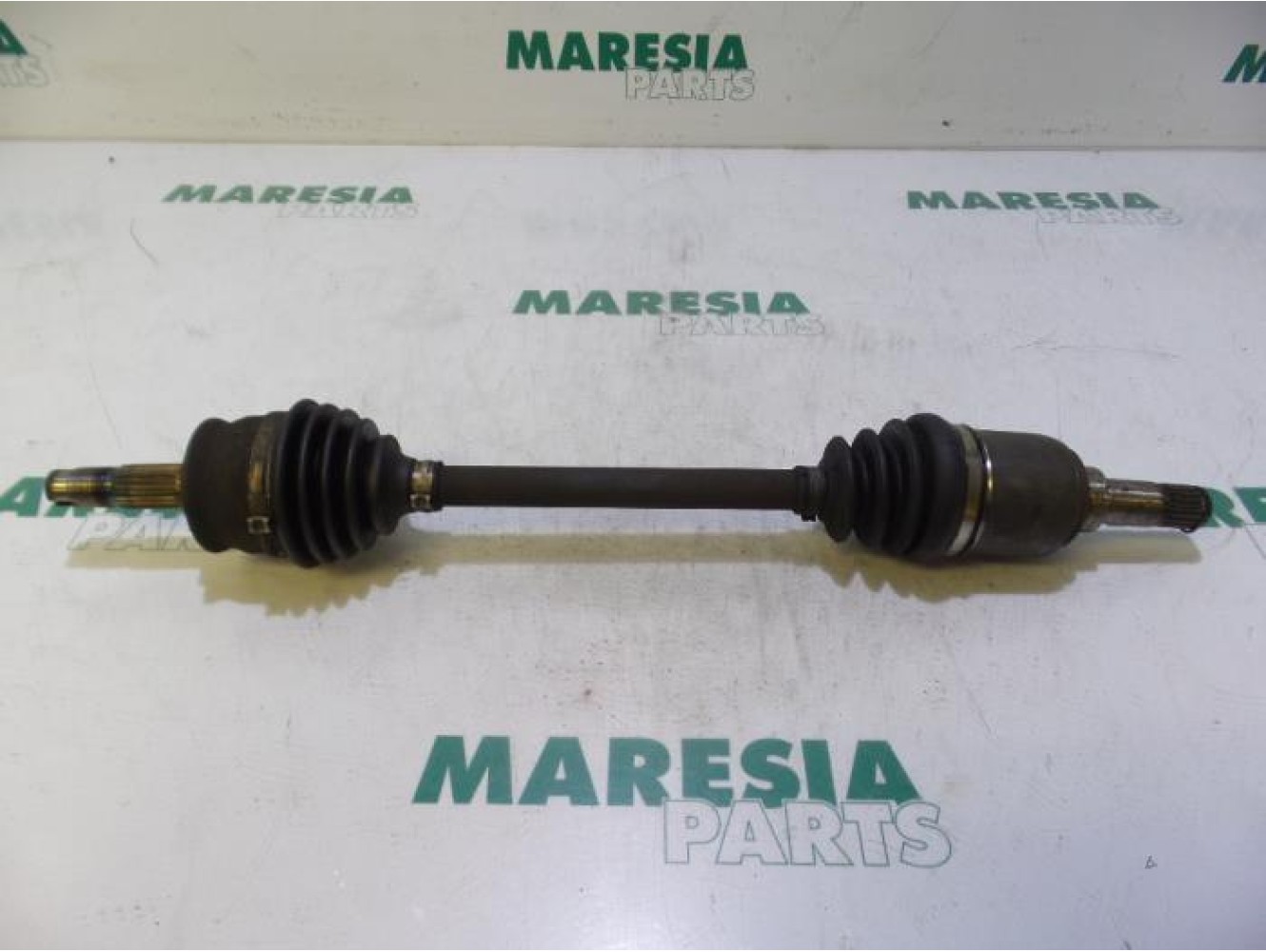 Fiat - Panda - Aandrijfas links-voor