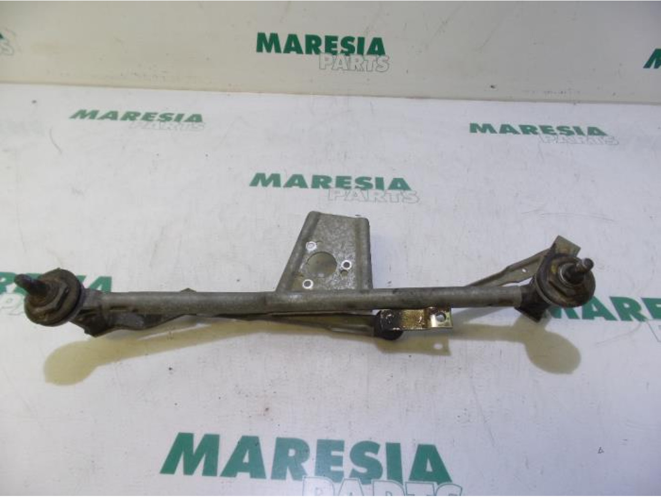 Peugeot - 206 - Wiper mechanism