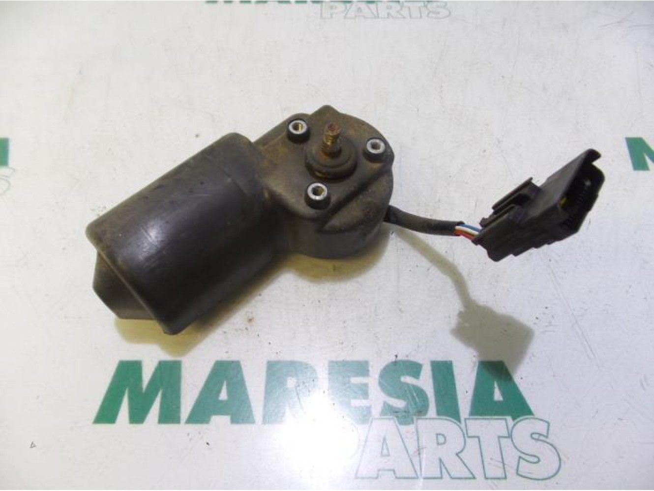 Renault - Clio - Front wiper motor