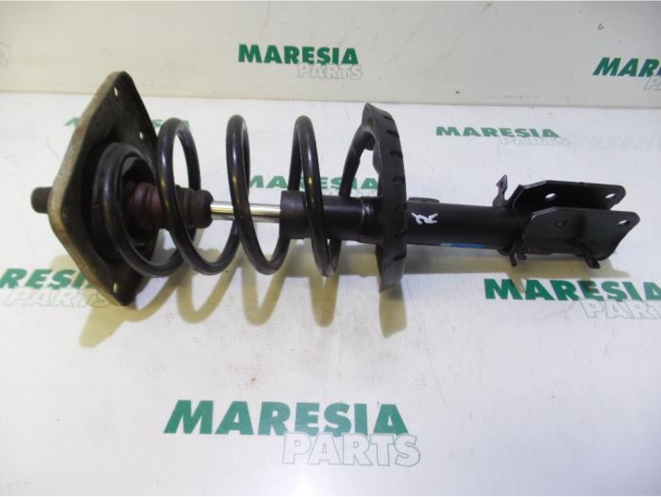 Citroen - Jumpy - Front shock absorber rod, right