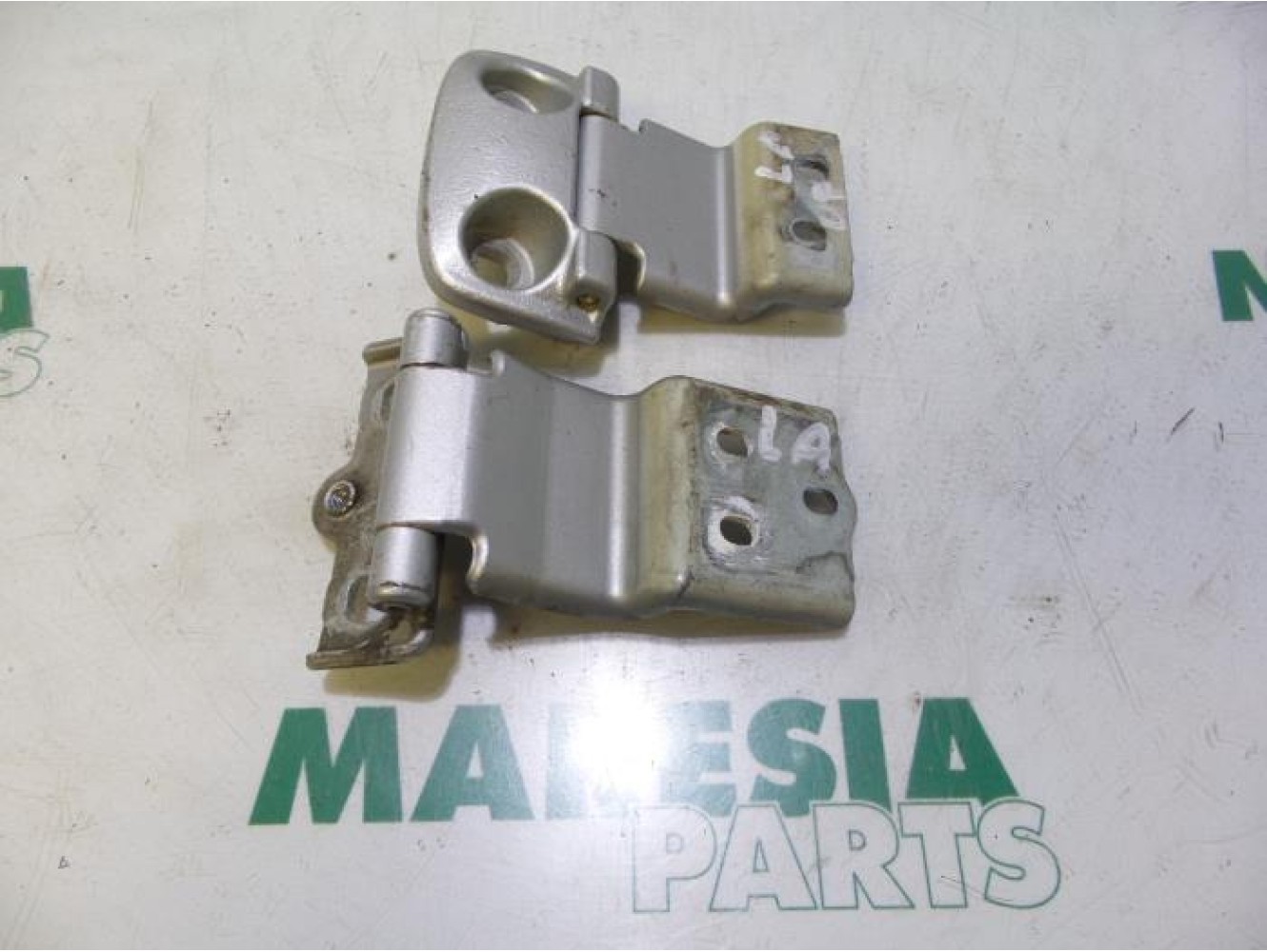 Citroen - Jumper - Tailgate hinge