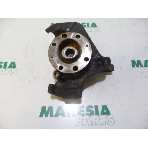 Fiat - Punto - Fusee links-voor