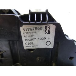 Fiat - Punto - Front door lock mechanism 4-door, right