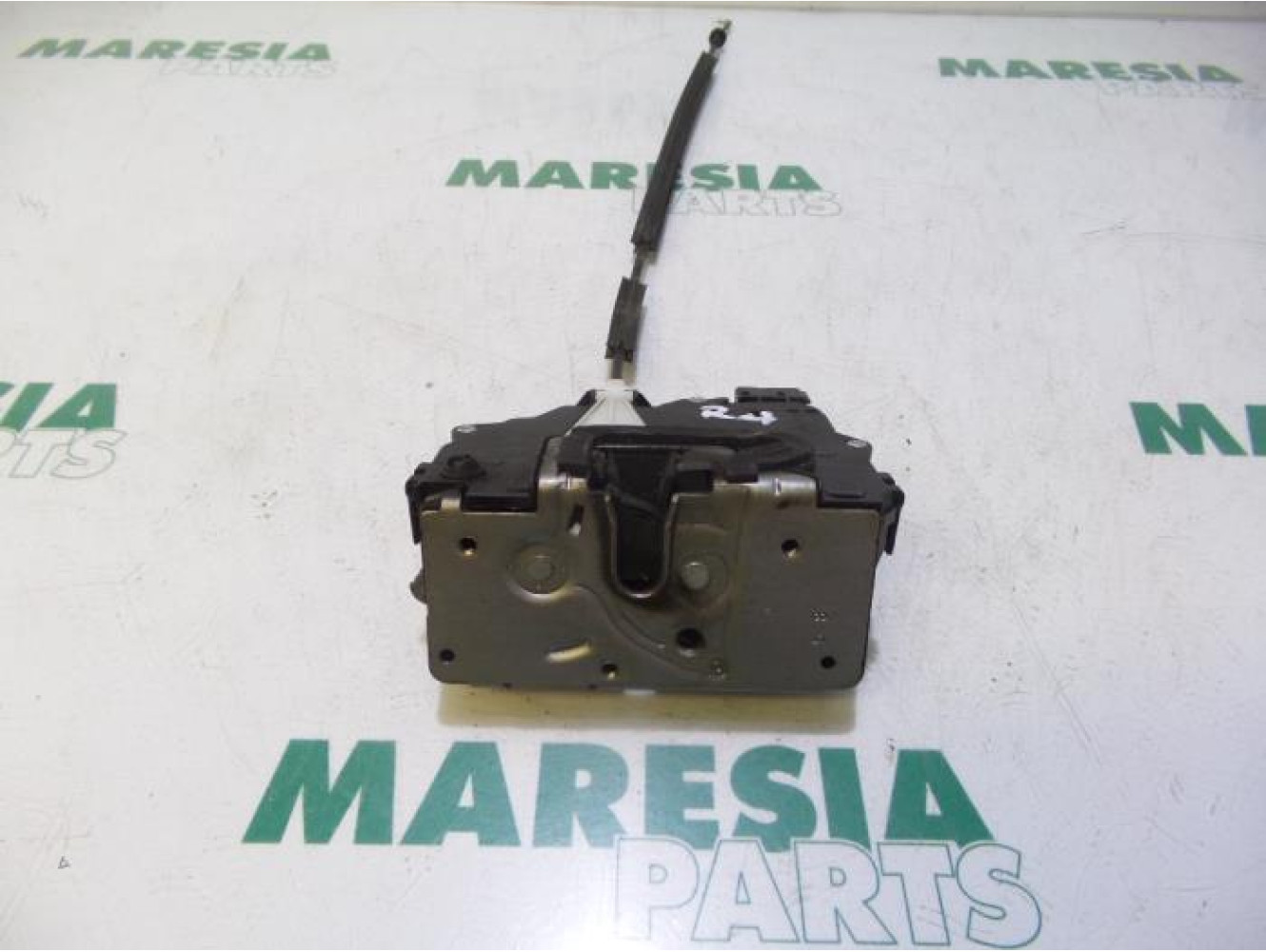 Fiat - Punto - Serrure portière mécanique 4portes arrière droite