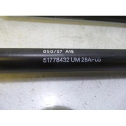 Fiat - Punto - Set of tailgate gas struts