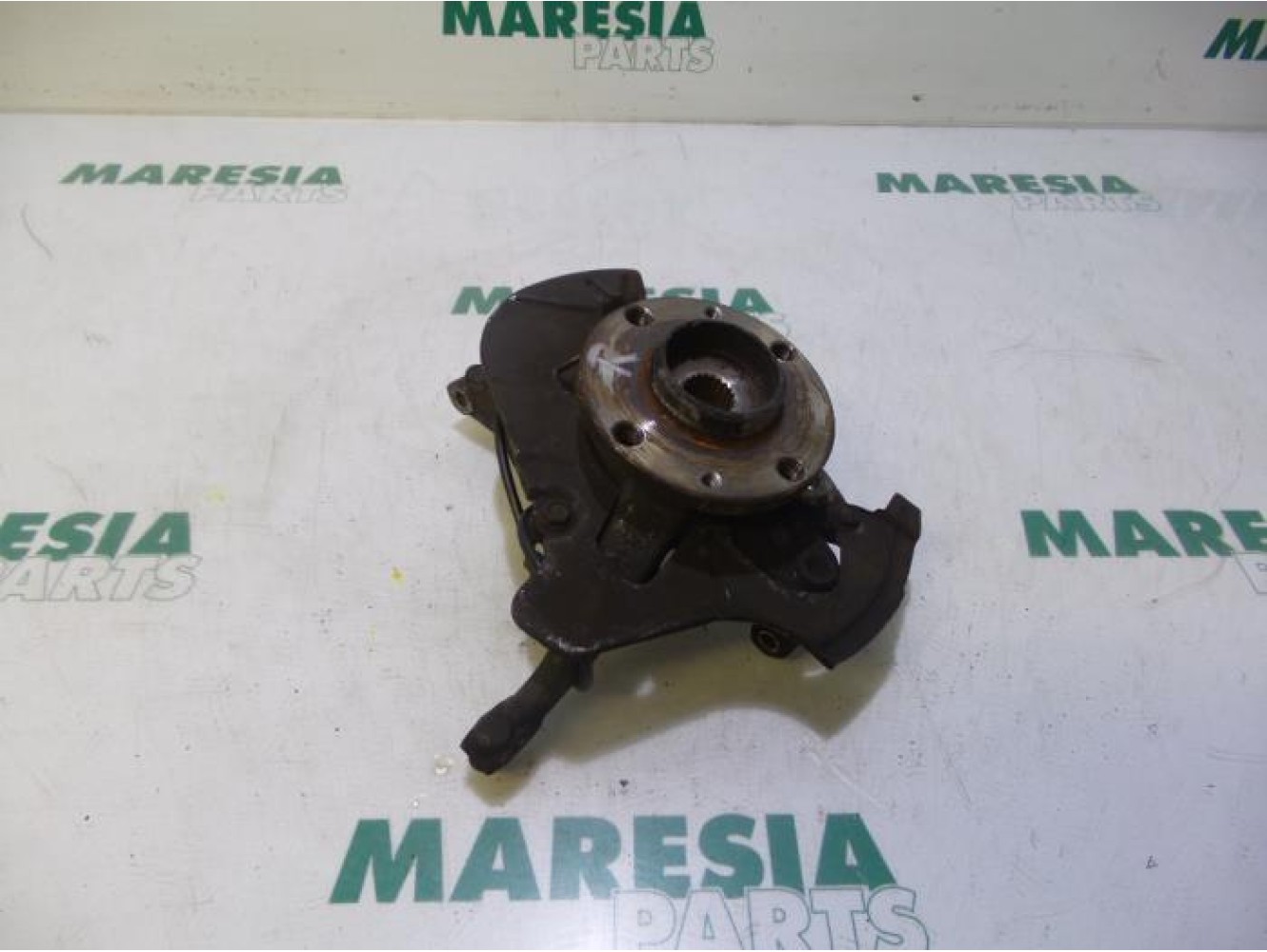 Fiat - Panda - Knuckle, front right