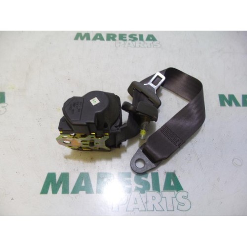 Fiat - Punto - Rear seatbelt, left