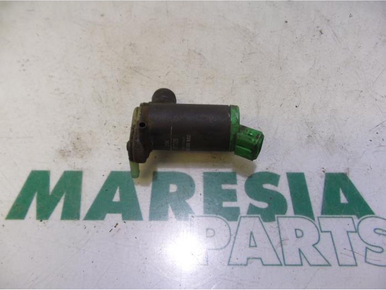 Peugeot - 206 - Scheibensprüherpumpe vorne