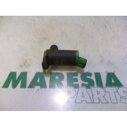 Peugeot - 206 - Scheibensprüherpumpe vorne