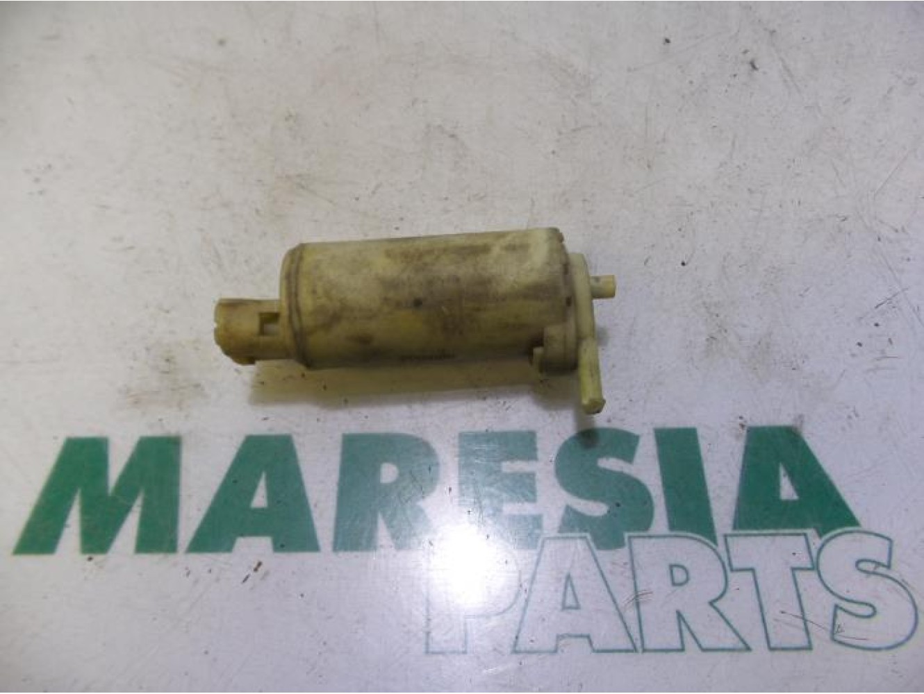 Peugeot - 205 - Scheibensprüherpumpe vorne