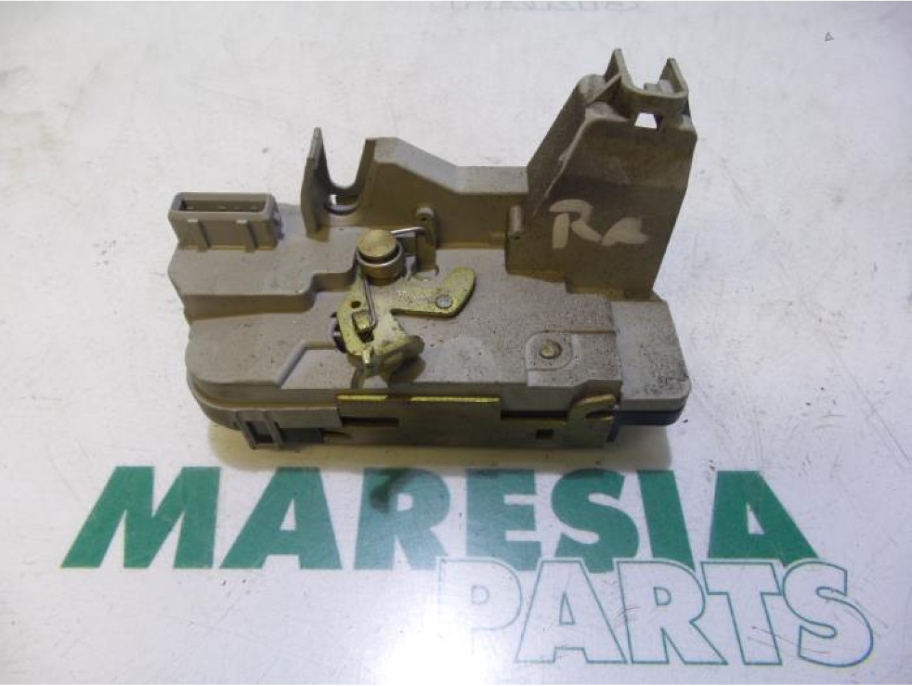 Peugeot - 307 - Rear door mechanism 4-door, right