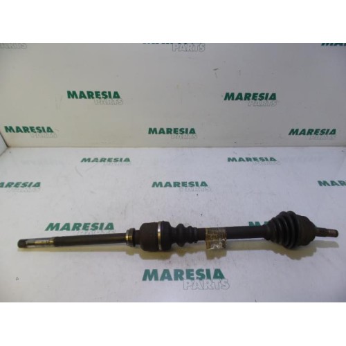 Peugeot - 307 - Front drive shaft, right