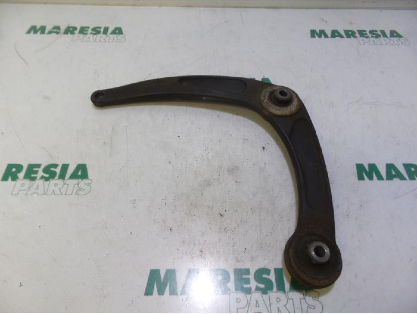 Peugeot - 307 - Front lower wishbone, left