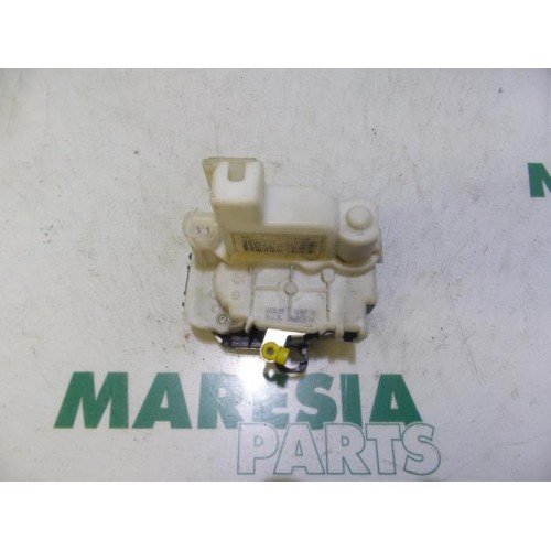 Fiat - Panda - Rear door mechanism 4-door, right