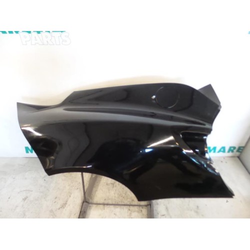 Alfa Romeo - 4C - Right side of bodywork