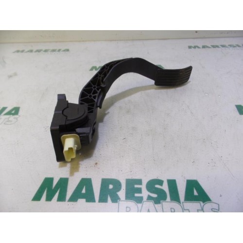 Peugeot - 1007 - Gaspedalposition Sensor