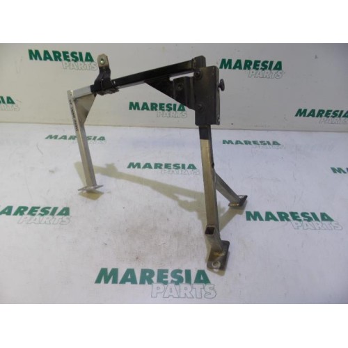 Alfa Romeo - 4C - Side skirt, right