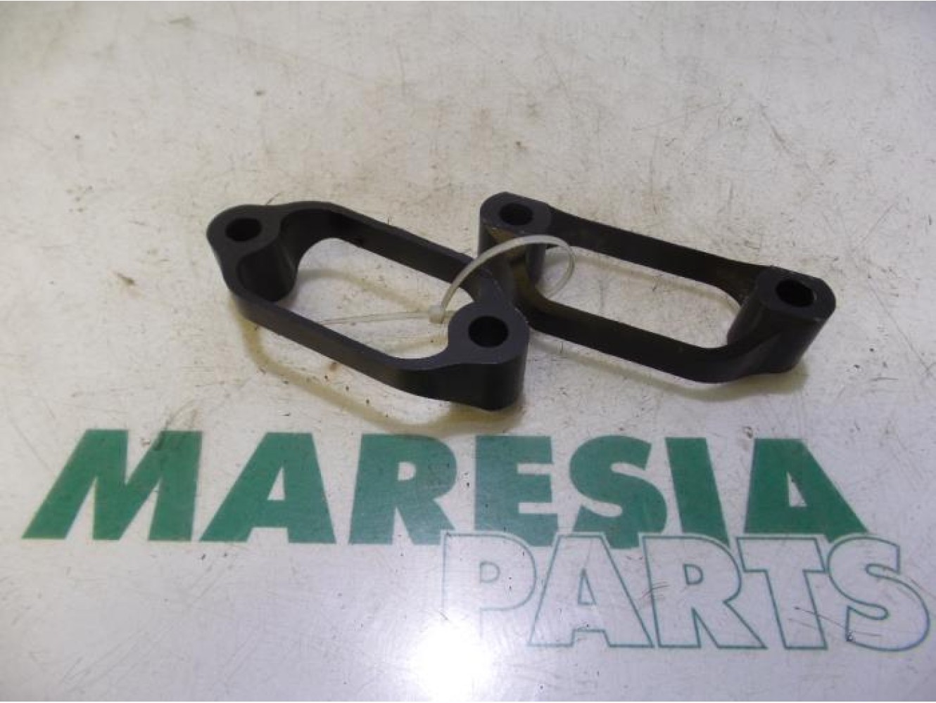 Alfa Romeo - 4C - Front upper wishbone, right