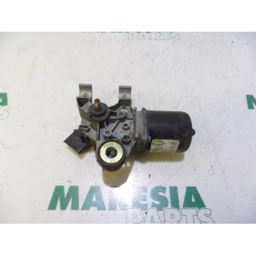 Peugeot - 1007 - Front wiper motor
