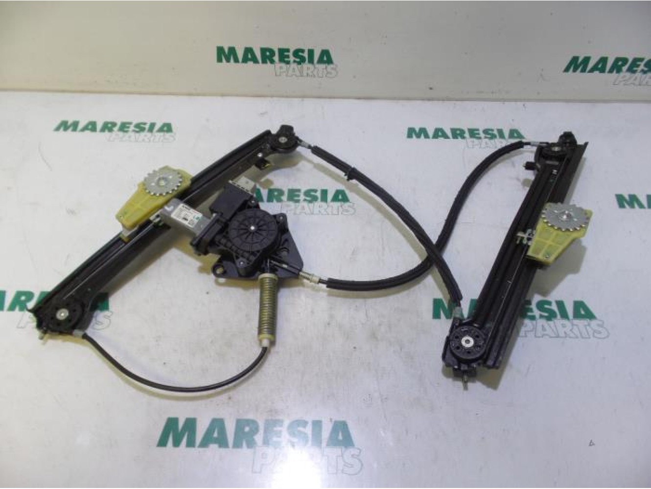 Alfa Romeo - 4C - Window mechanism 2-door, front left