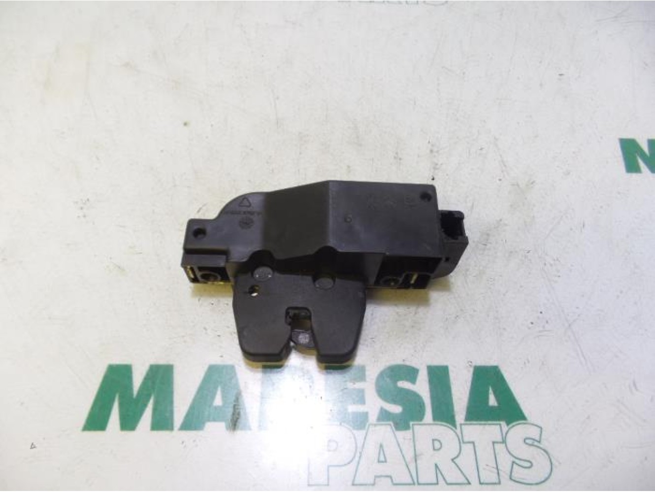 Citroen - Picasso - Tailgate lock mechanism