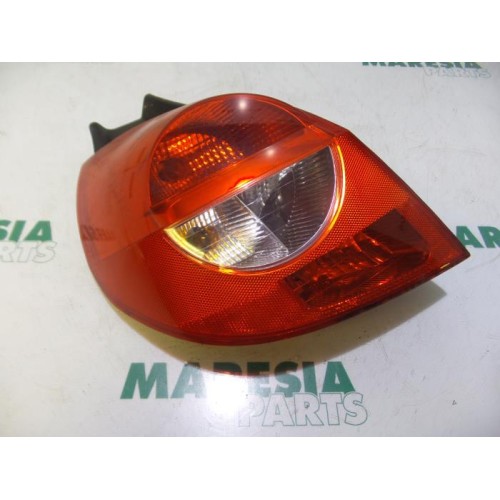 Renault - Clio - Taillight, left