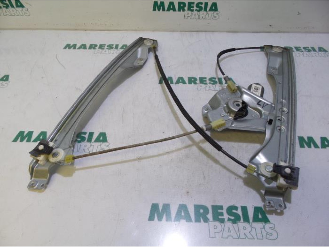 Renault - Clio - Window mechanism 4-door, front left