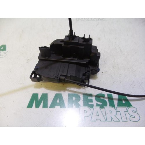 Renault - Clio - Deurslot Mechaniek 4Deurs links-achter