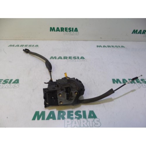 Renault - Twingo - Rear door mechanism 4-door, right