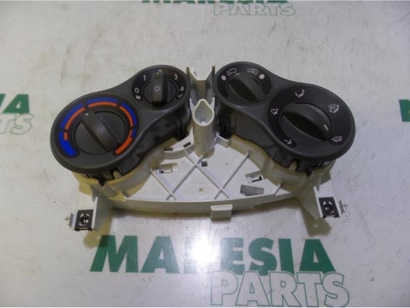 Fiat - Panda - Heater control panel
